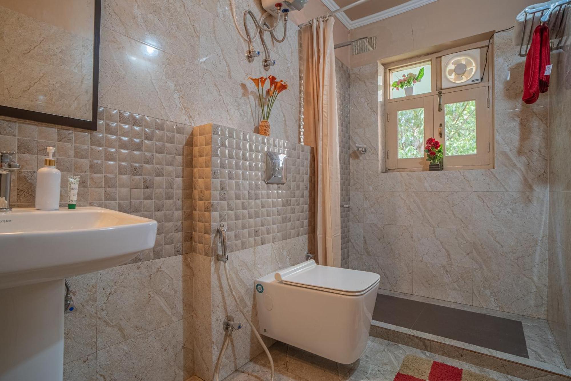 Vienna Forest Villa 奈尼塔尔 外观 照片
