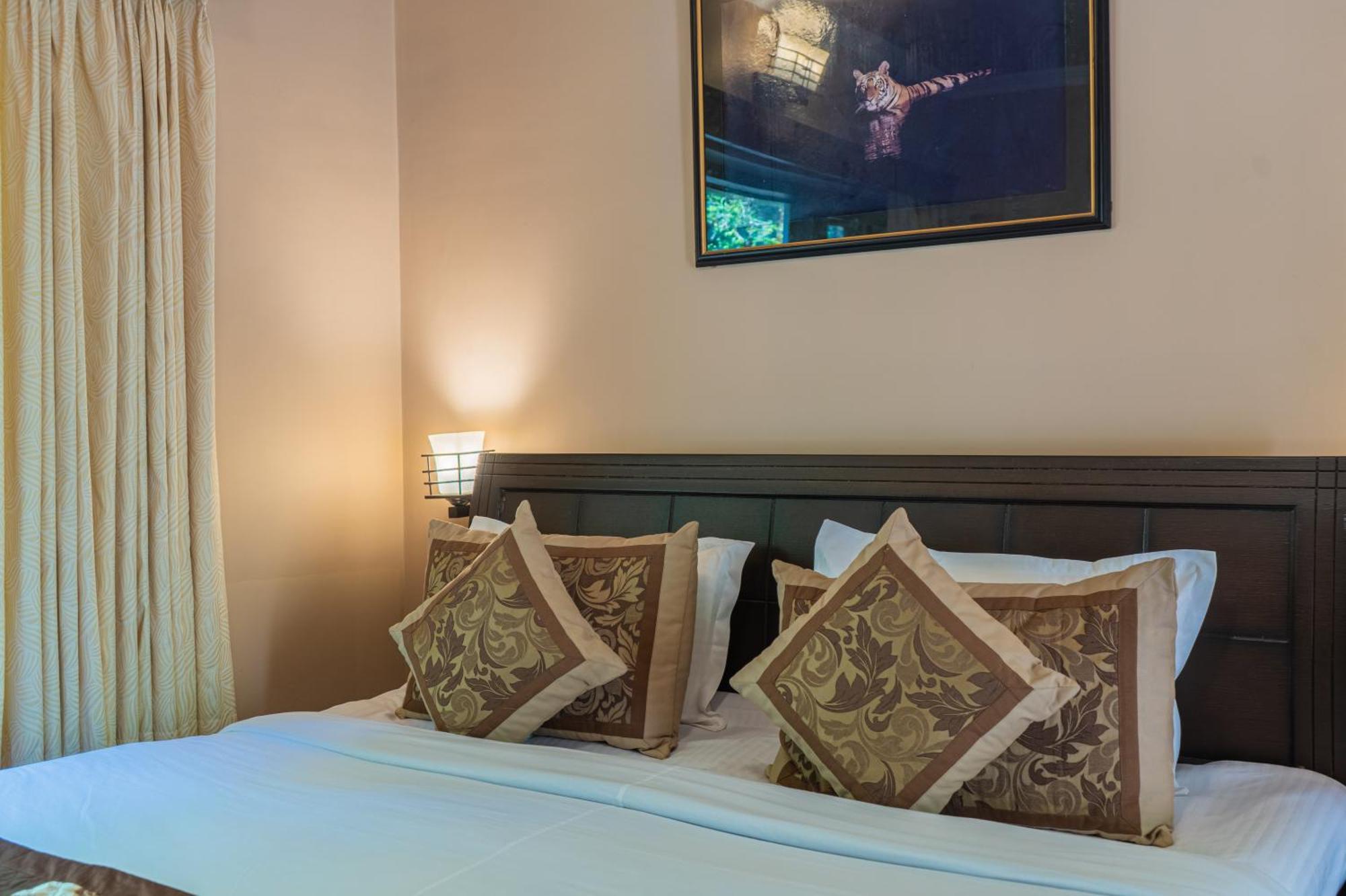 Vienna Forest Villa 奈尼塔尔 外观 照片