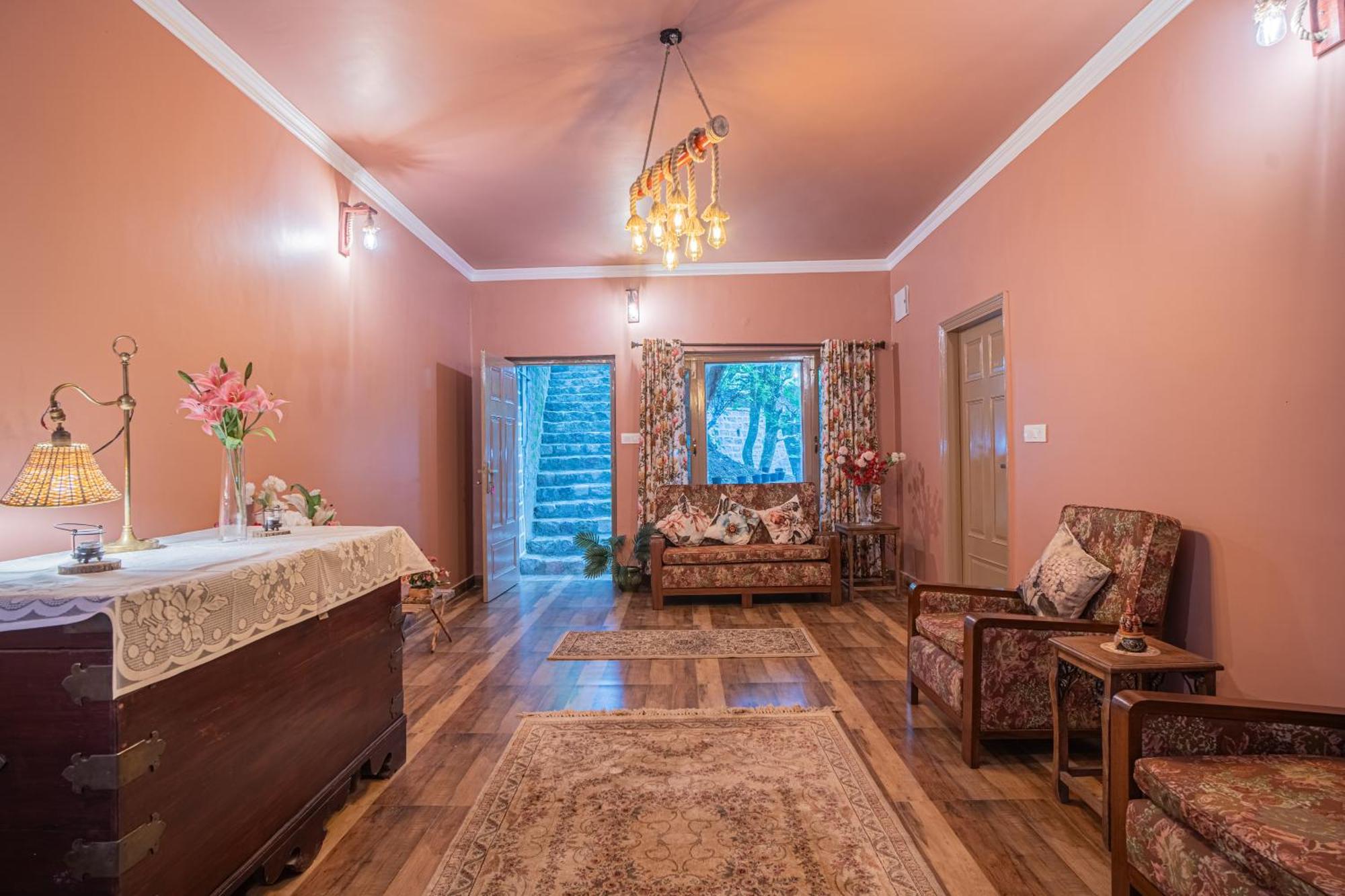 Vienna Forest Villa 奈尼塔尔 外观 照片